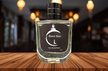 Black Noir perfume with spicy and warm scent notes